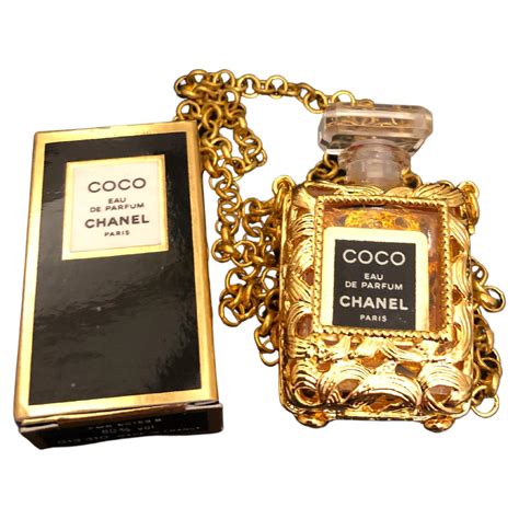 chanel chain perfume motif necklace|Chanel coco necklace.